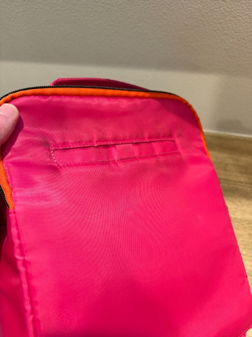 Lug Wrangler Pink Travel Utility Crossbody Backpack Bag OS - Picture 10 of 11
